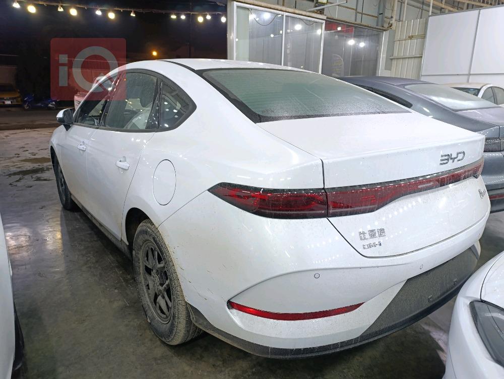 بي واي دي Qin Plus